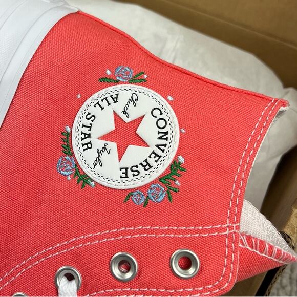 NEW Womens Size 8.5 Custom Converse CTAS Lift Hi Floral Embroidery Platform Shoe - Picture 4 of 9